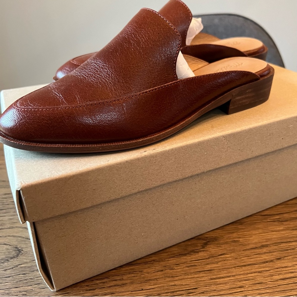 Madewell leather slides. Size 5.5